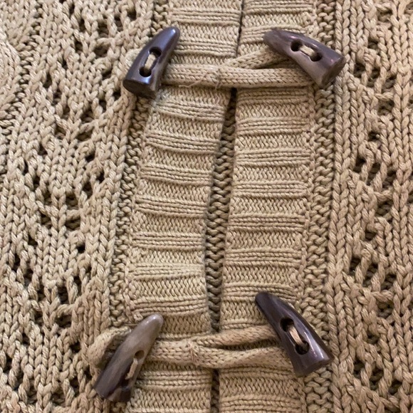 Button sweater - Picture 2 of 5